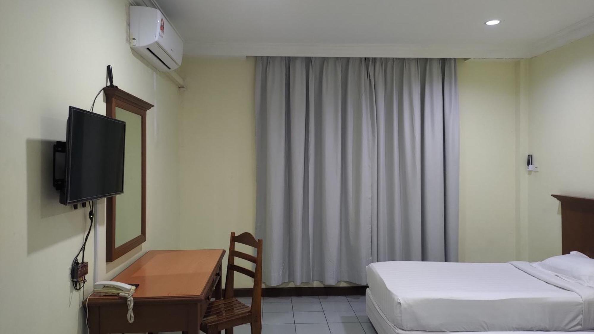 קודאט The Upper Deck Hotel מראה חיצוני תמונה
